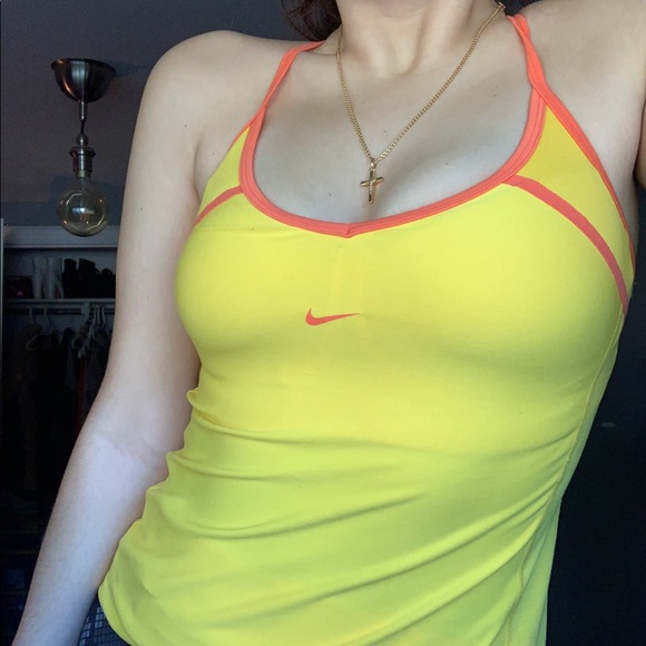 Vintage Nike top💛 - Picture 1 of 5